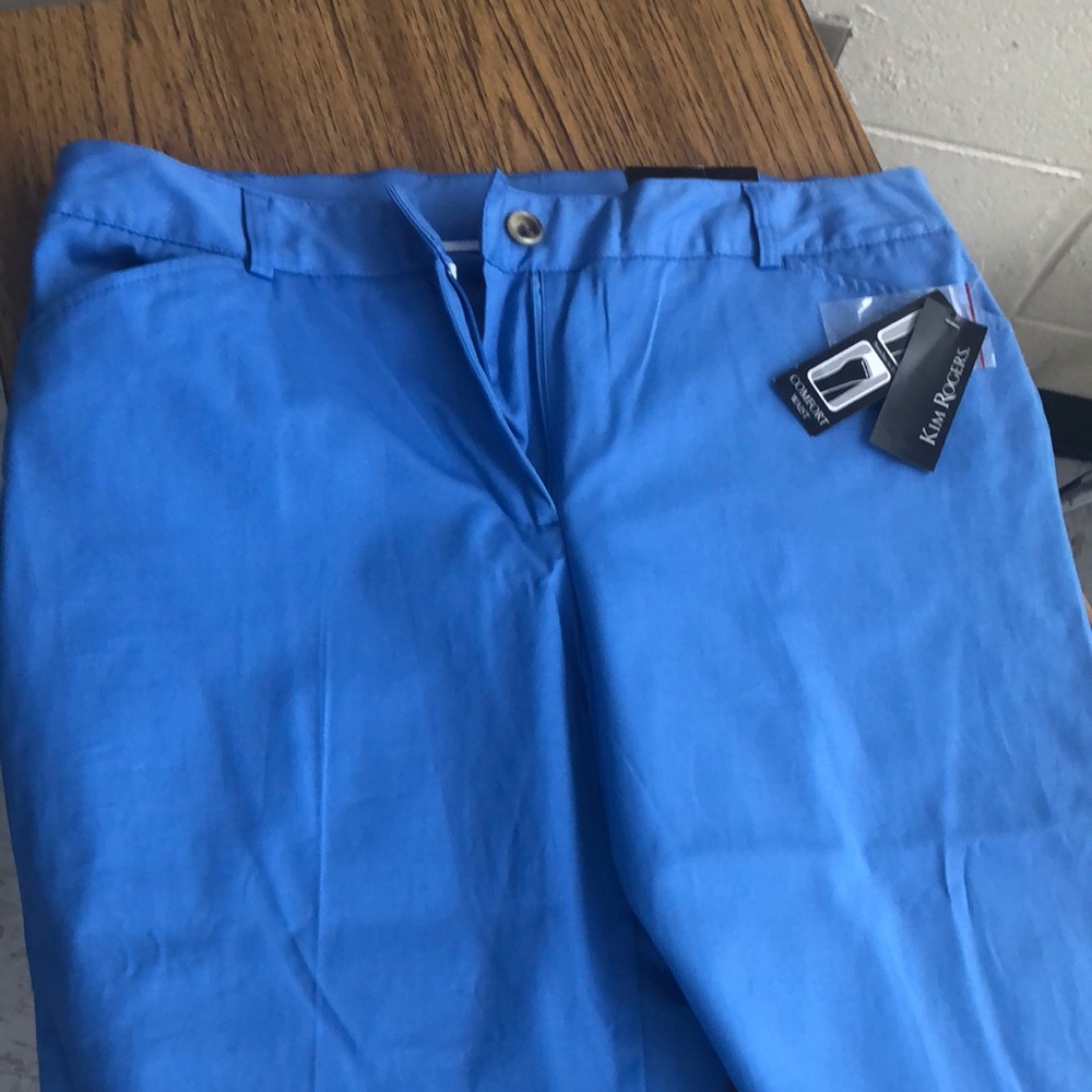 NWT capri pants